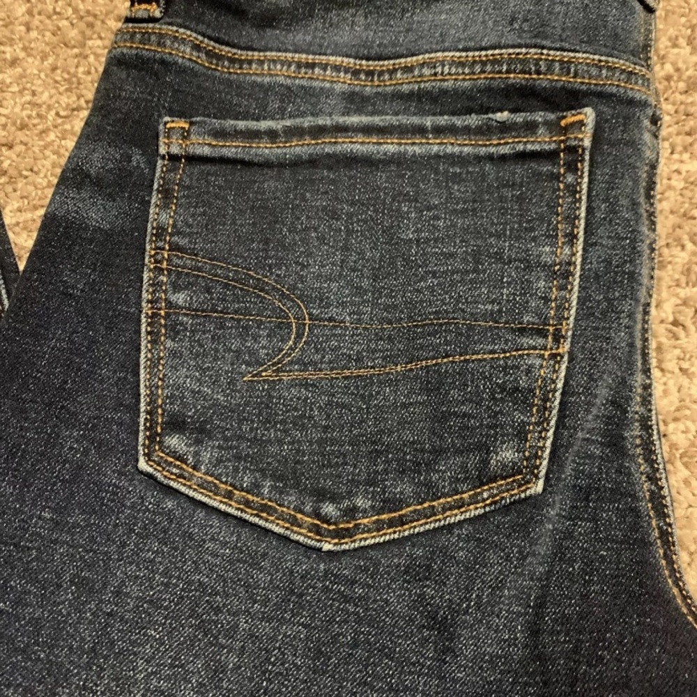 American eagle jeans boyfriend super stretch short low rise SZ 2 nwt